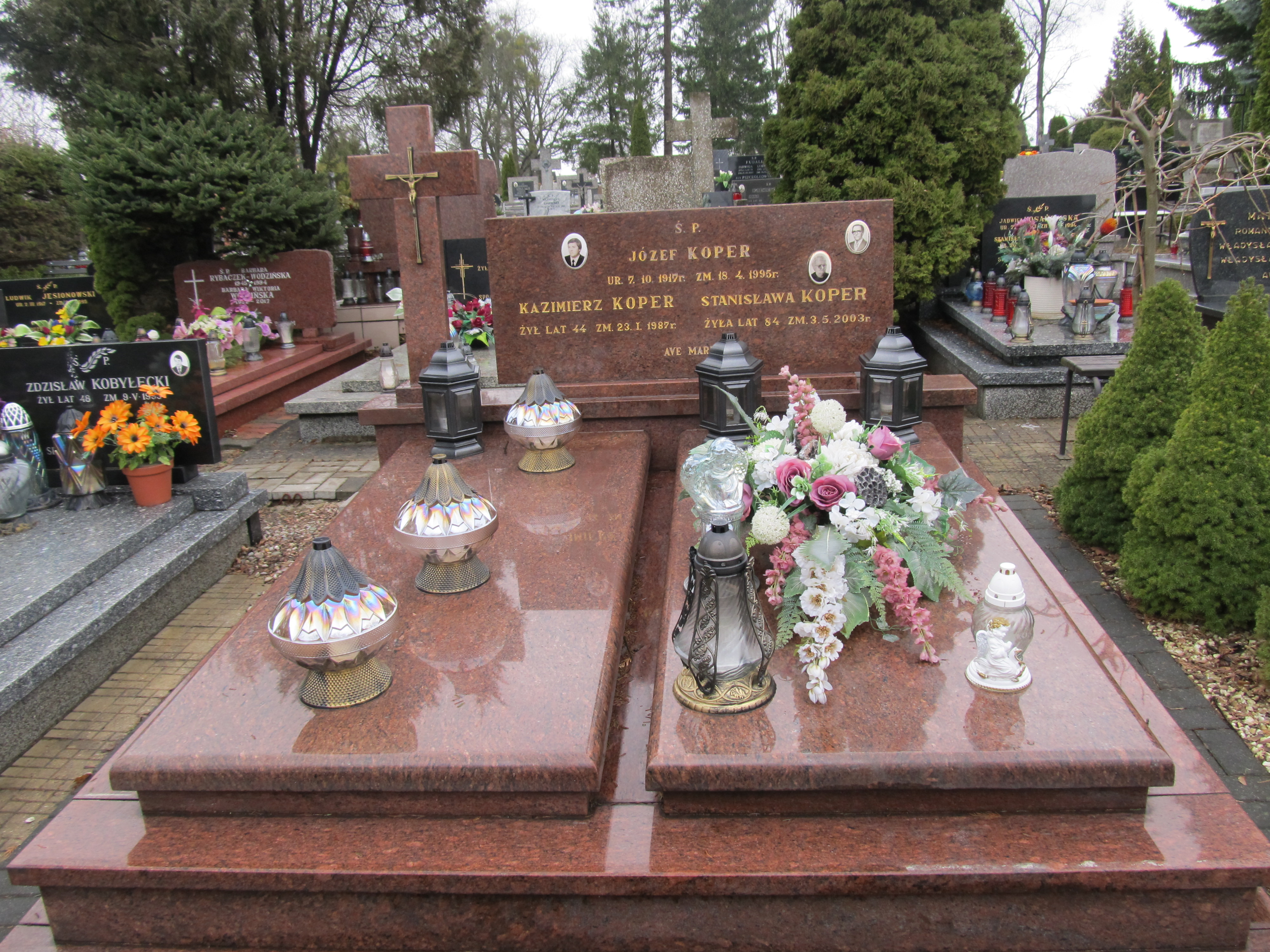 Grób Kazimierz Koper