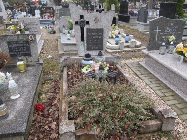 Grób Władysław Laskowski