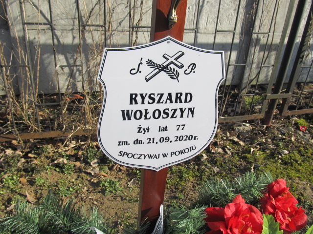 Ryszard Wołoszyn 1943 Szczytno - Grobonet - Wyszukiwarka osób pochowanych