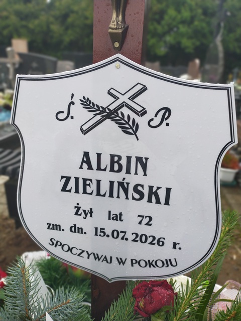 Grób Albin Zieliński