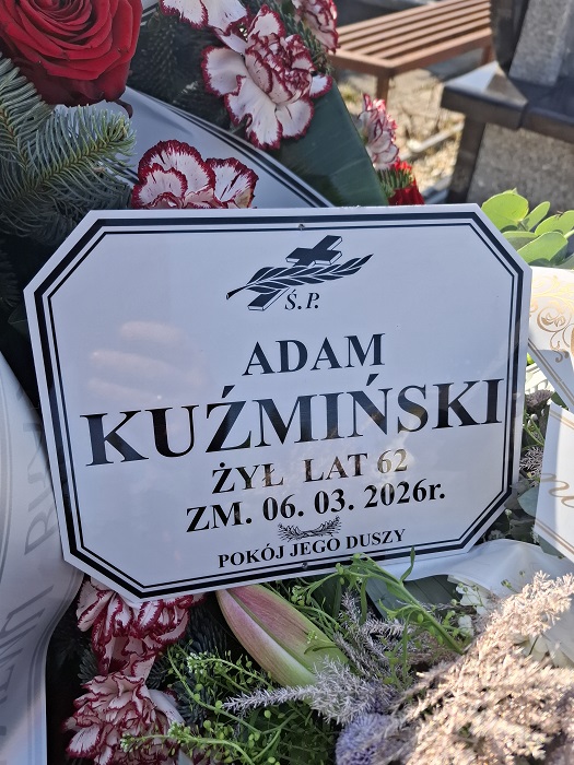 Grób Adam Kuźmiński