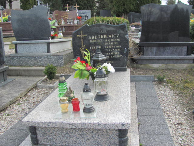 Grób Leszek Kretkiewicz