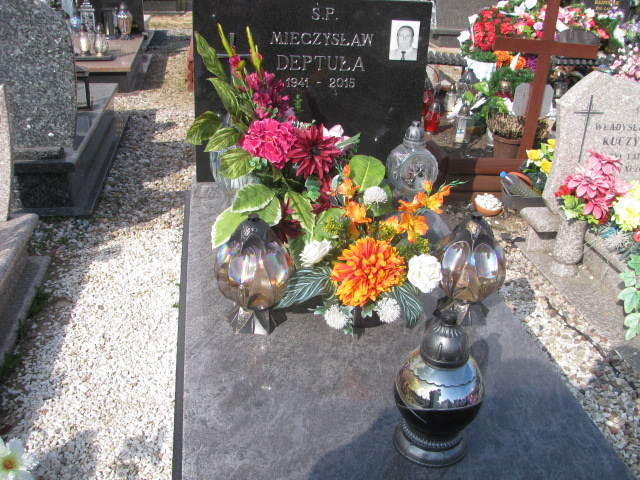 Grób Mieczysław Deptuła