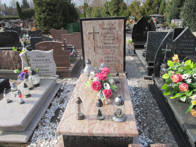 Grób Mirosław Grus