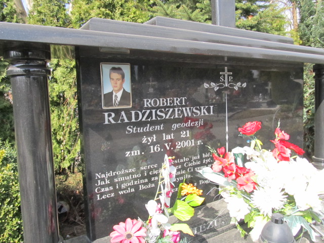 Robert Radziszewski 1980 Szczytno - Grobonet - Wyszukiwarka osób pochowanych